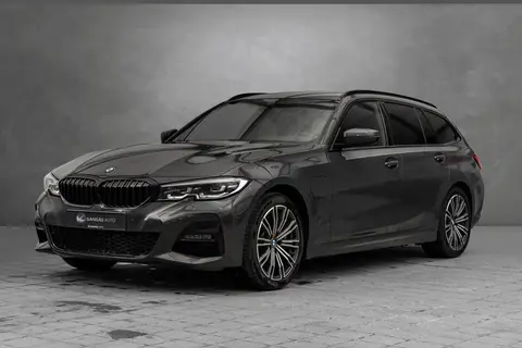BMW 330e